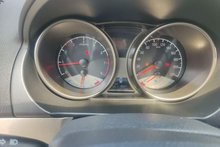 Used Geely Auto GX7 2015 Classic Edition 1.8L Manual Elite Model China V Standard