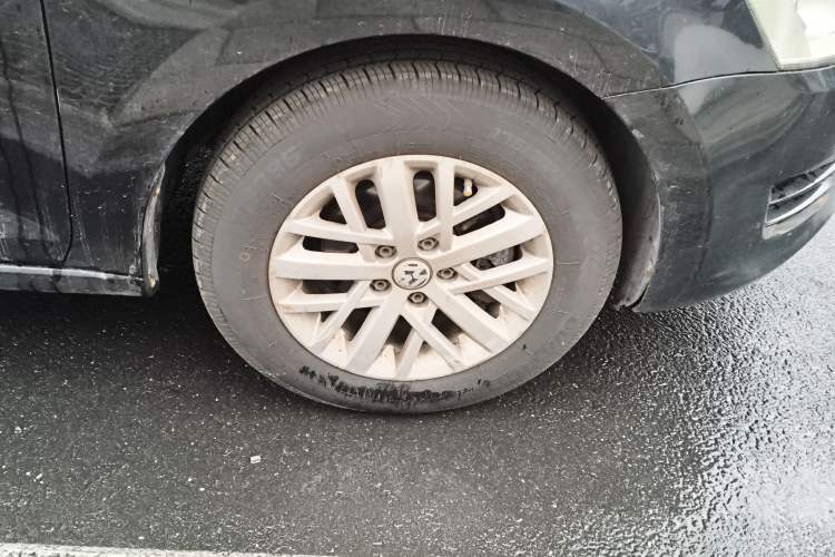 Used Volkswagen Santana 2013 1.6L Automatic Fashion Edition