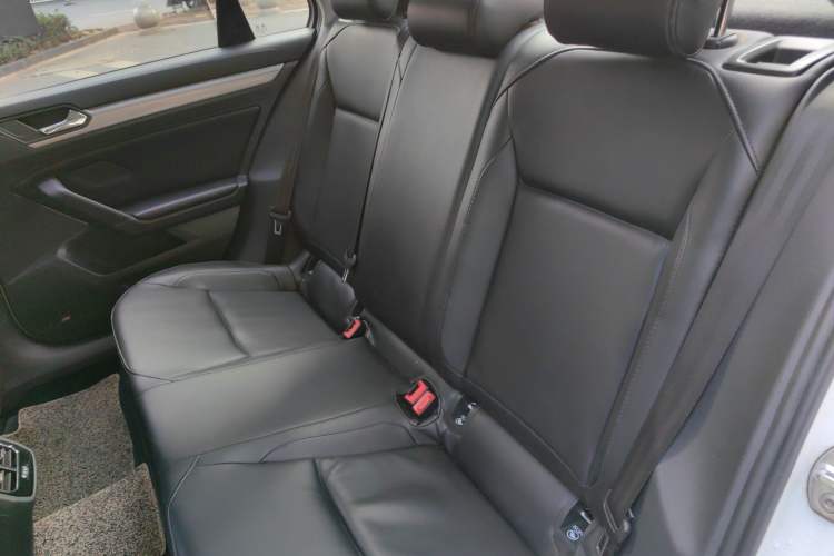 Used Volkswagen Lamando 2017 230TSI DSG Fashion Edition