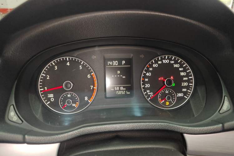 Used Volkswagen Passat 2014 1.8TSI DSG Prestige Edition Instrument Cluster