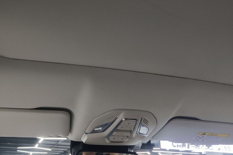 Used Wuling Victory 2023 2.0L DHT Luxury Edition
