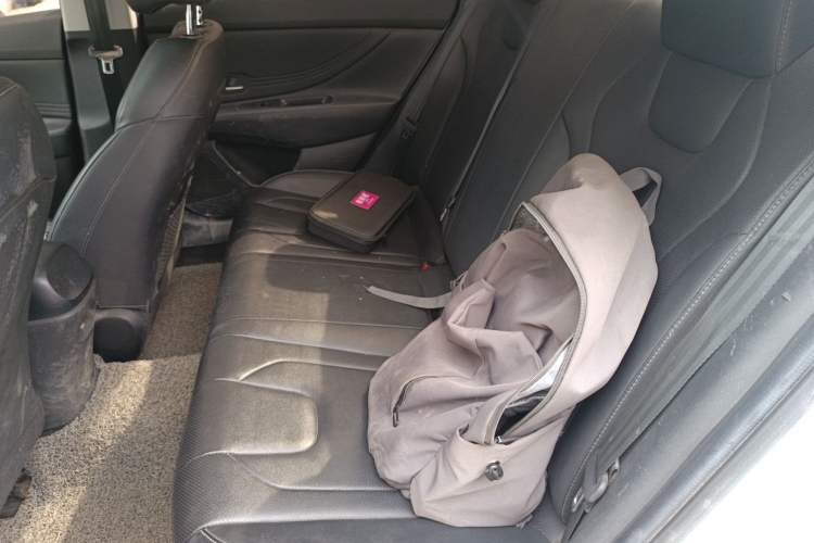 Used Hyundai Elantra 2021 1.5L CVT LUX Prestige Edition
