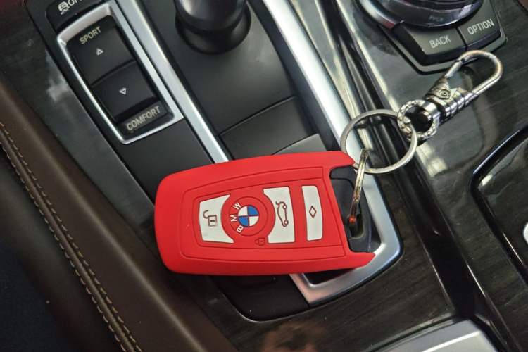 Used BMW 5 Series 2014 525Li Luxury Design Package
