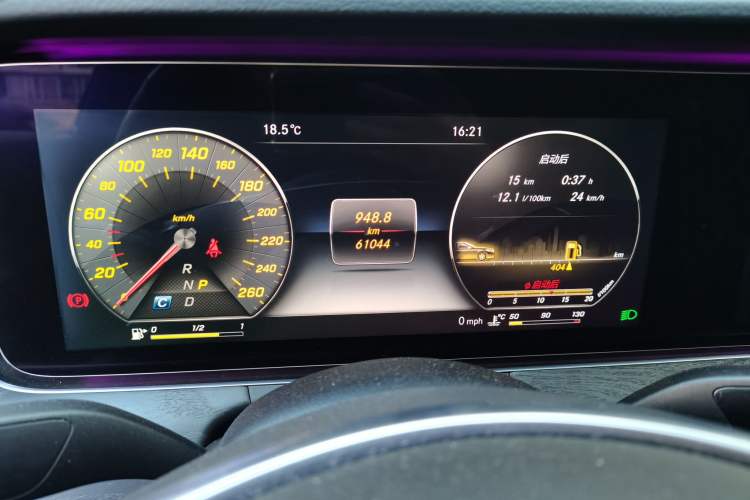 Used Mercedes-Benz E-Class 2017 E 200 L Sport 4MATIC Odometer Close Up