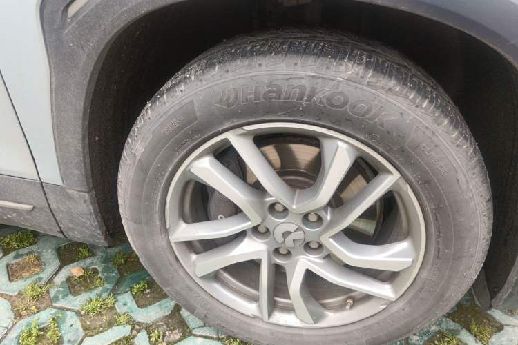 Used Nio ES6 2020 430KM Performance Version Right Front Wheel Hub