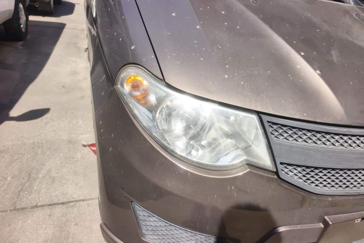 Used Wuling Hongguang 2015 1.5L S Basic Version China V Standard Right Front Headlight