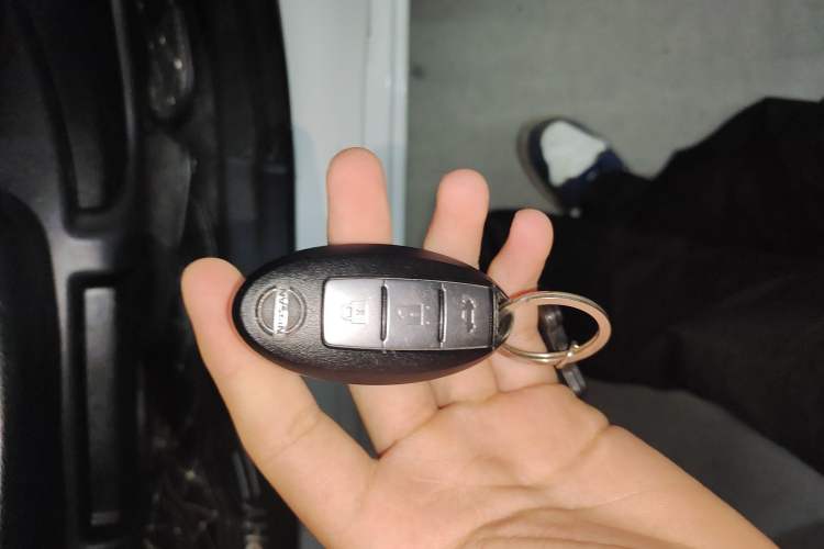 Used Nissan Sylphy 2019 1.6XV CVT Smart Connect Luxury Edition China V Standard Vehicle Key