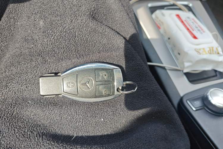 Used Mercedes-Benz GLK-Class 2013 Facelift GLK 300 4MATIC Fashion Edition