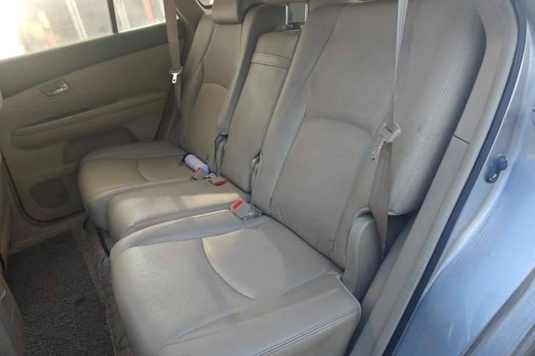 Used BYD S6 2011 2.4L Automatic Luxury Edition
