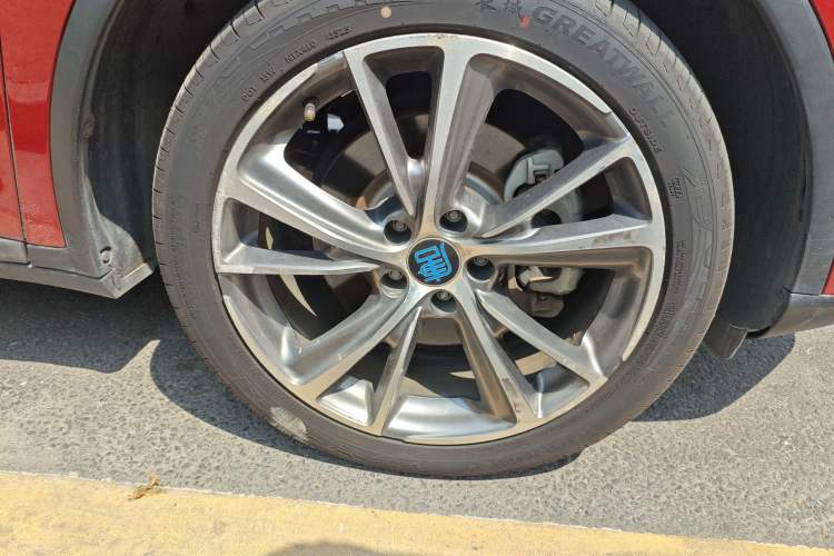 Used BYD Tang New Energy 2020 DM 2.0T Dual-Engine All-Wheel Drive Prestige 7-Seater China VI Standard