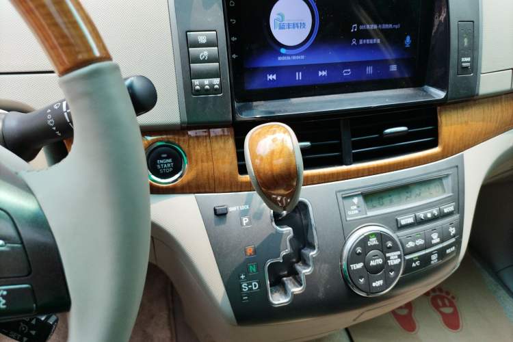 Used Toyota Previa 2012 2.4L 7-Seater Luxury Edition