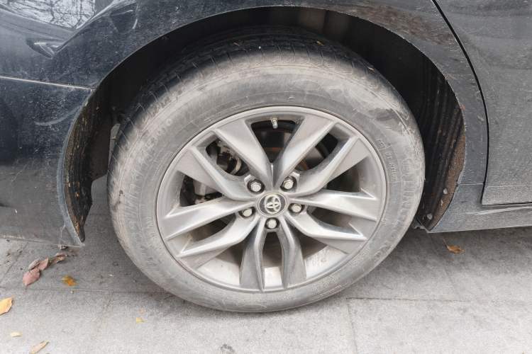 Used Toyota Avalon 2019 2.0L Ambition Edition China VI