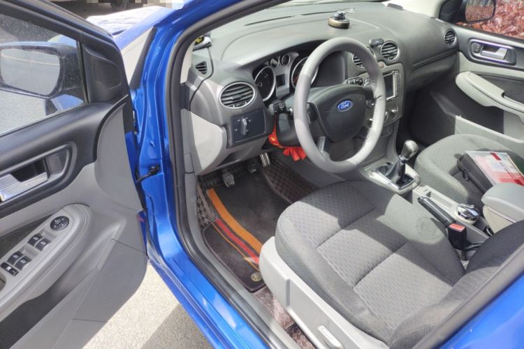 Used Ford Focus 2012 Hatchback Classic 1.8L Manual Base Model Driver Seat