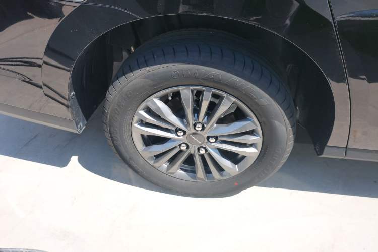 Used SAIC MAXUS G50 PHEV 2025 Leading Edition
