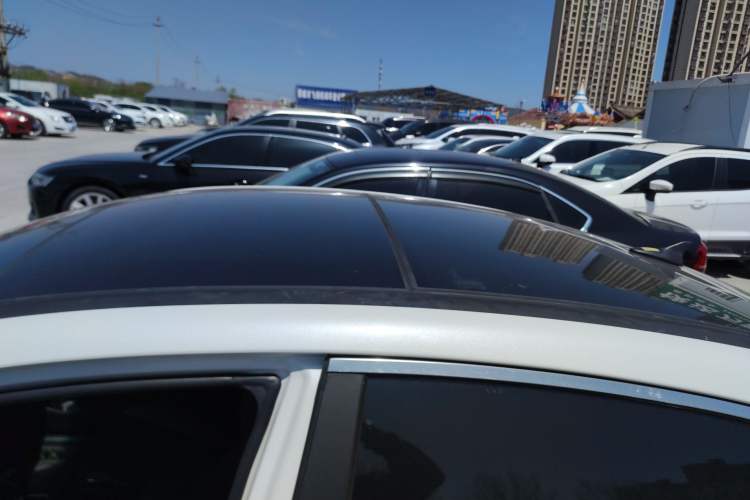 Used Hyundai Mistra 2014 1.8L Automatic Smart GLS Roof