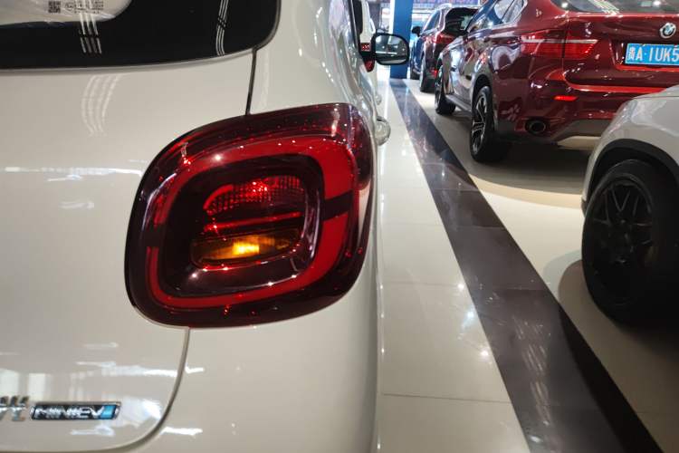 Used Wuling Hongguang MINIEV 2025 Four-Door Version Advanced Edition
