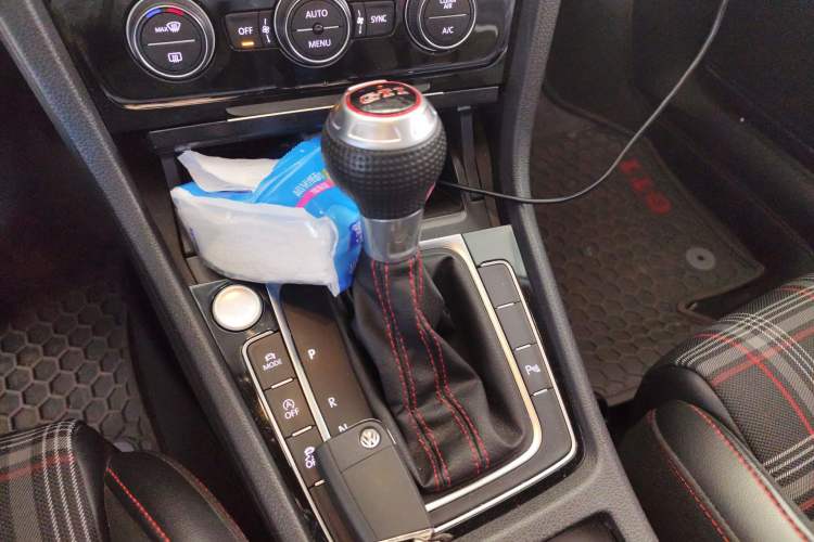 Used Volkswagen Golf GTI 2018 2.0 TSI GTI Gear Lever