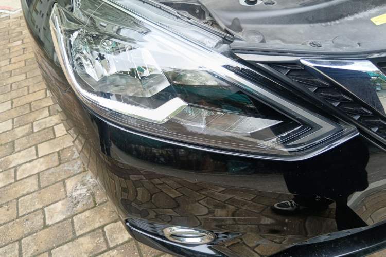 Used Nissan Sylphy 2021 Classic 1.6XL CVT Luxury Edition Right Front Headlight