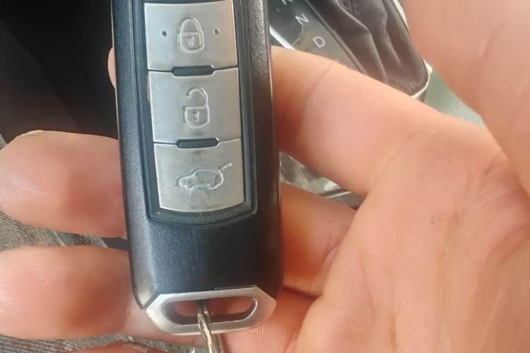 Used GAC Trumpchi GS5 Super 2015 1.8T Automatic Two-Wheel Drive Luxury Edition Vehicle Key