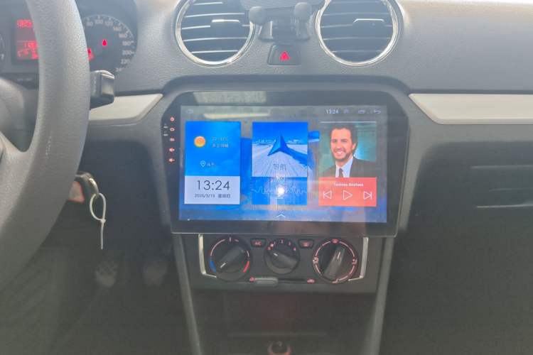 Used Volkswagen Jetta 2015 1.6L Manual Comfort Model
