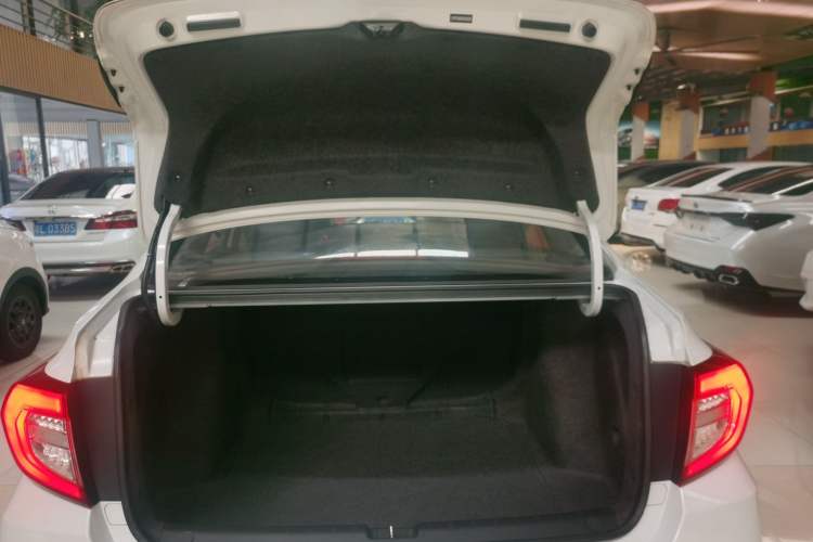 Used Honda Envix 2019 180TURBO CVT Enjoyment Edition China VI
