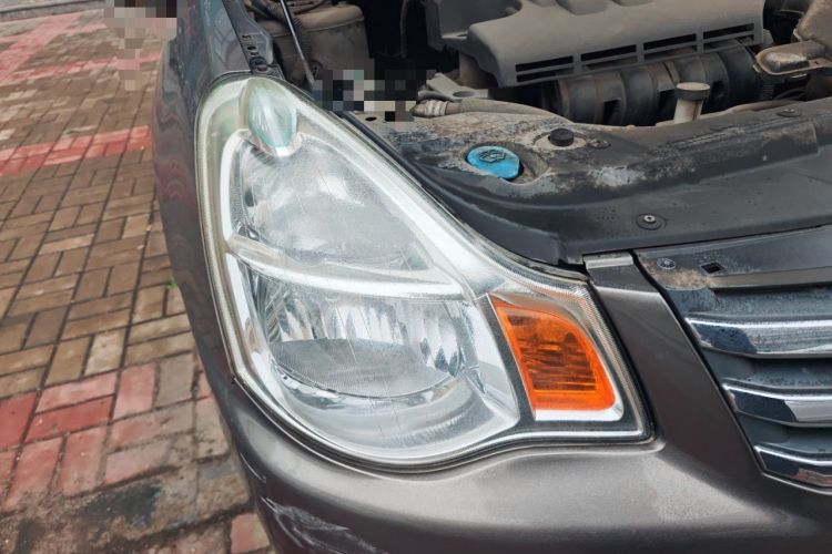Used Nissan Sylphy 2009 1.6 XL Manual Luxury Sunroof Edition Right Front Headlight