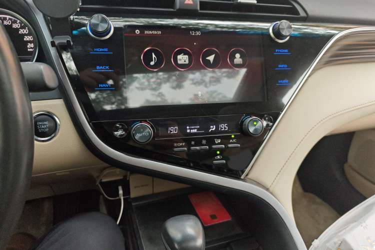 Used Toyota Camry 2019 Revised Version 2.0G Luxury Edition
