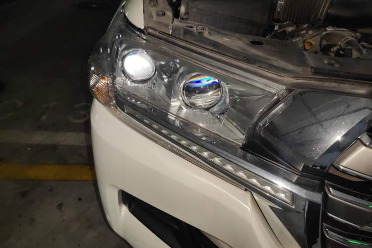 Used Toyota Land Cruiser 2016 4.0L Automatic GX-R Exterior 6