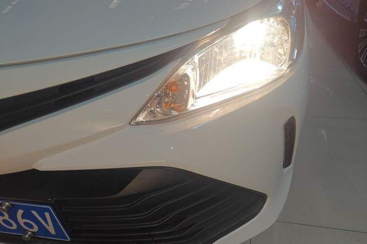 Used Toyota Vios 2017 1.5L CVT Innovation Edition Left Front Headlight