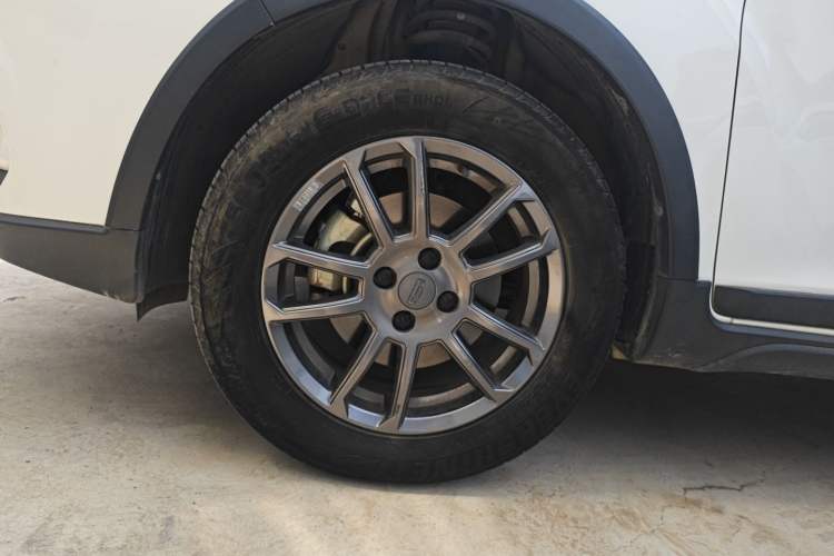 Used Geely Auto Vision X3 2021 PRO 1.5L CVT Deluxe Model
