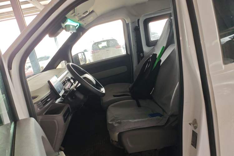 Used Farizon Xingxiang V 2025 Star Enjoy V7E Functional Edition Smart Edition Xuanwu 51.4 kWh Left Front Seat