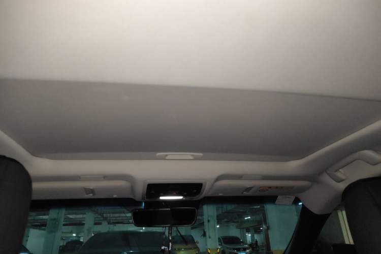 Used Lexus ES 2020 300h Premier Edition Headliner