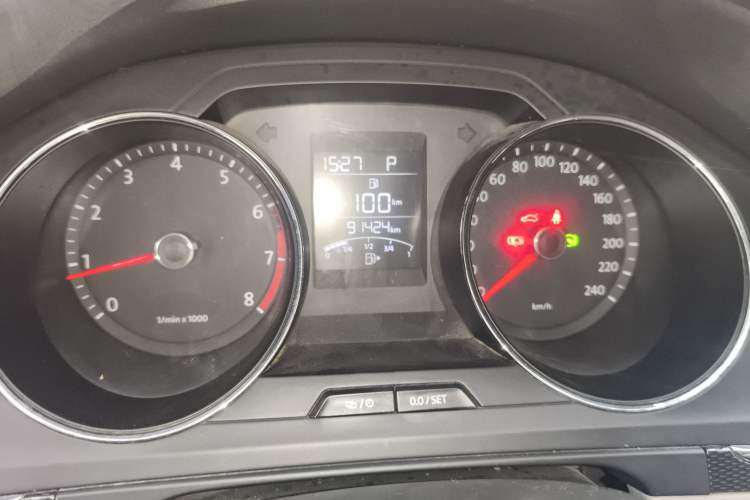 Used Volkswagen Bora 2013 1.6L Automatic Fashion Model
