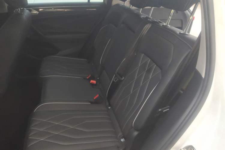 Used Volkswagen Tiguan L 2022 330TSI Automatic Two-Wheel Drive Smart Edition