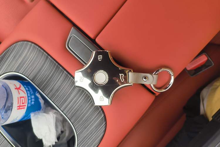 Used Dongfeng eπ eπ008 2024 636Max All-Electric Version 6 Seats Interior 1