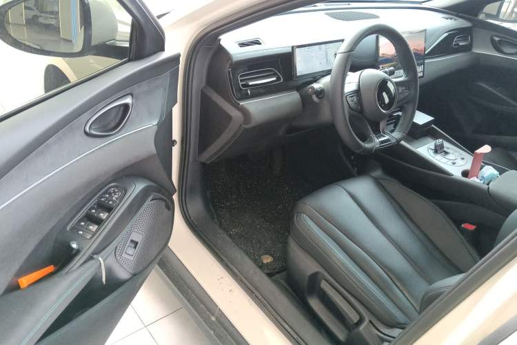 Used BYD Seal 06 New Energy 2025 DM-i Smart Drive 80KM Luxury Model Driver Seat