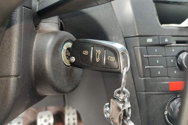 Used DS 5LS 2014 1.8L Manual Comfort Version VTi140
