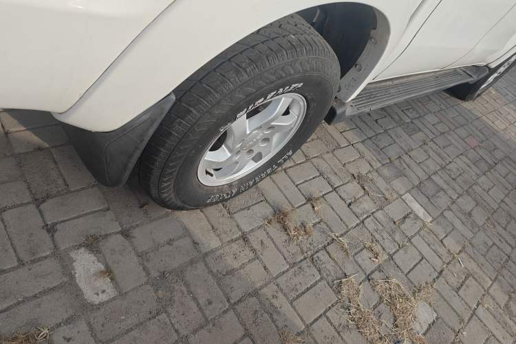 Used JMC Yuhu 7 2016 2.4T Four-Wheel Drive Ultra-Luxury Edition JX4D24
