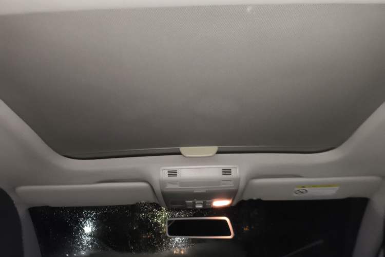 Used Volkswagen Golf 2014 1.6L Automatic Comfort Model Headliner