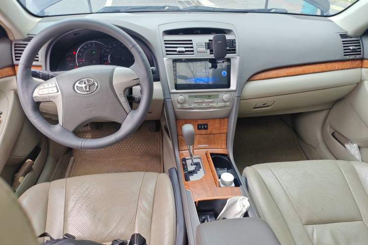 Used Toyota Camry 2010 240G Luxury Edition