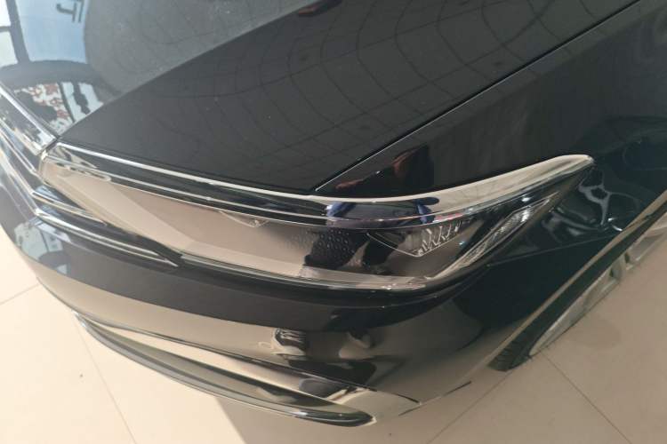 Used Volkswagen Magotan 2023 2 Million Units Limited Edition 330TSI DSG Leading Version