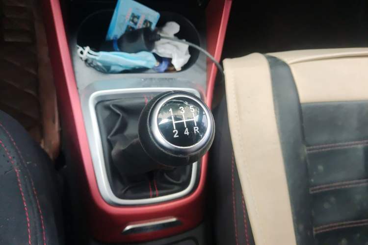 Used Brilliance V3 2015 1.5L Manual Elite Model