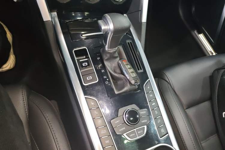 Used Haval H7 2017 Blue Label H7L 2.0T Automatic Prestige Model
