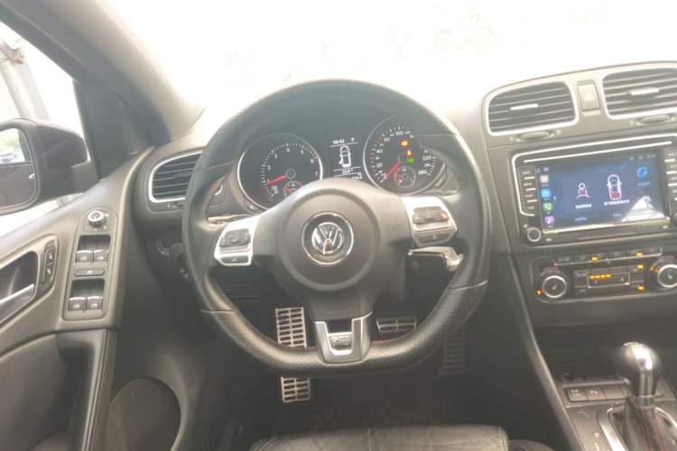 Used Volkswagen Golf GTI 2010 2.0 TSI GTI