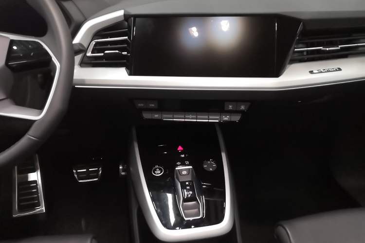 Used Audi Q5 e-tron 2023 40 e-tron Shining Edition Brocade Suit