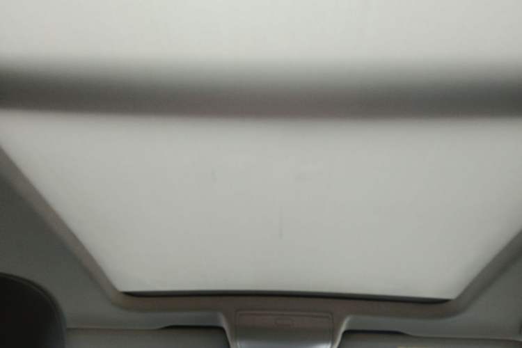 Used Volkswagen Tiguan L 2019 330TSI Automatic Two-Wheel Drive Panoramic Comfort Edition China VI Standard Headliner