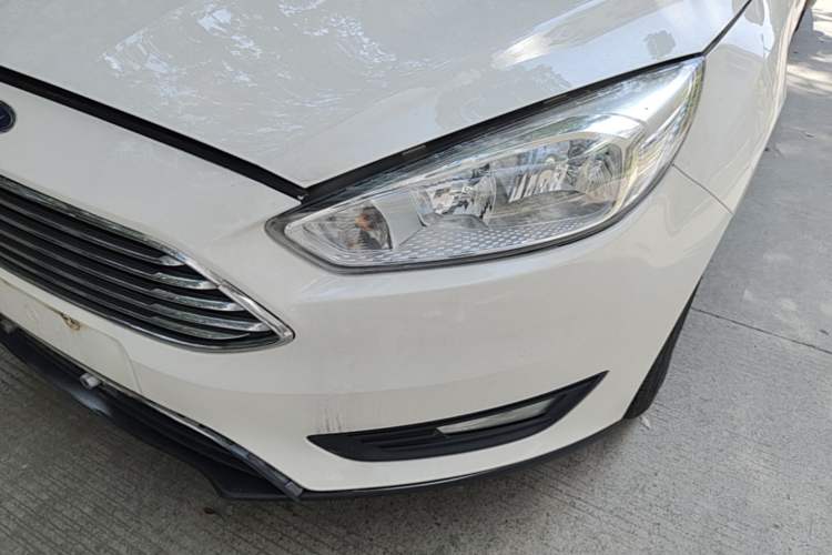 Used Ford Focus 2015 Hatchback 1.6L Automatic Comfort Model Left Front Headlight