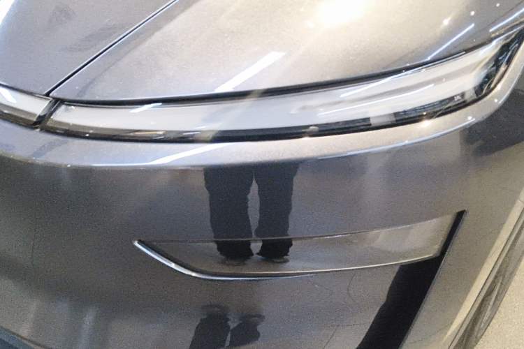 Used Tesla Model Y 2025 Long-Range All-Wheel Drive First Edition