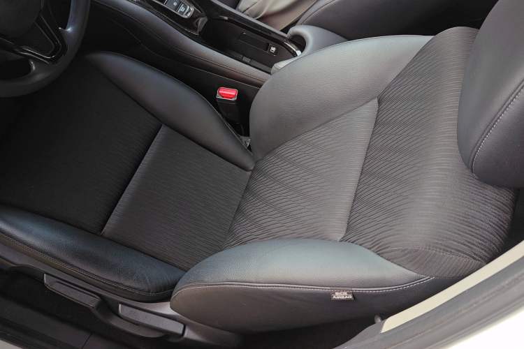 Used Honda Vezel 2020 1.5L CVT Pioneer Edition