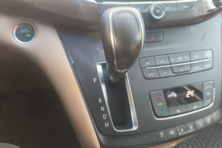 Used Buick GL8 2017 ES 28T Premium Version China V Standard